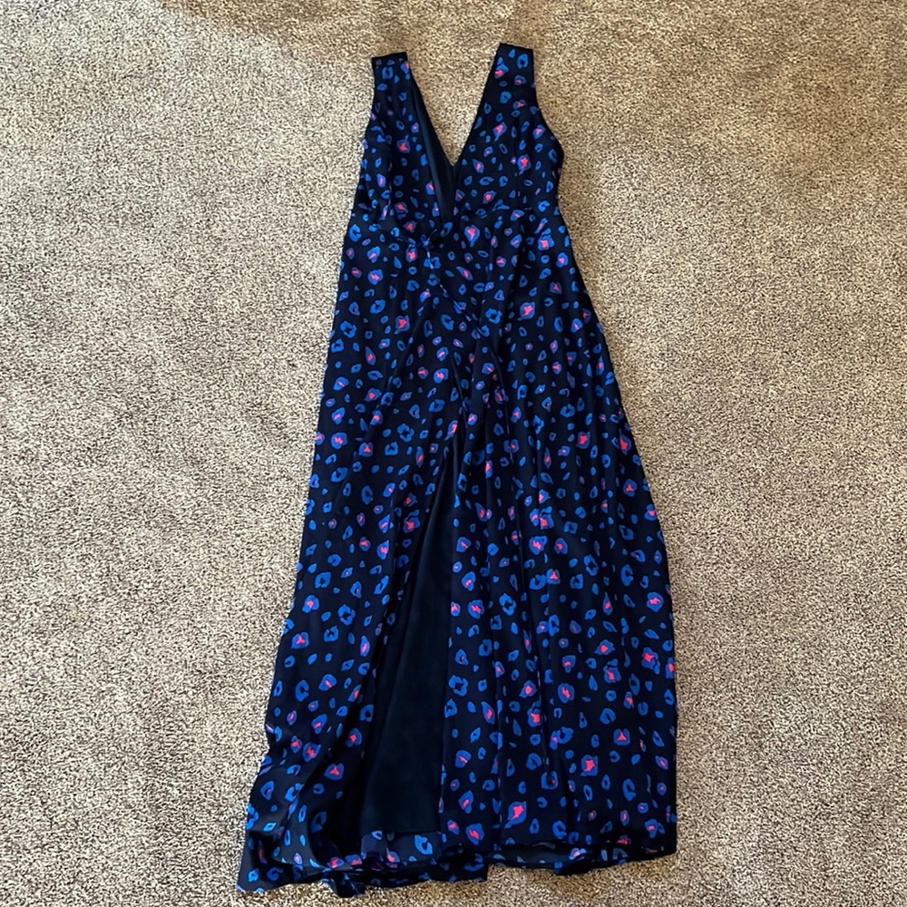 Maxi leopard print dress.